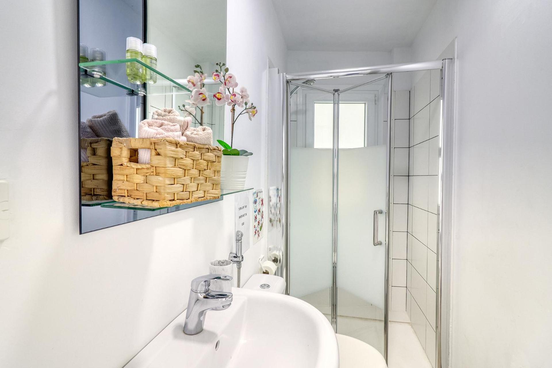 Central Modern Apartment With Private Parking & Ocean View & Coffee Corner 伊科德·德·洛斯·维诺斯 外观 照片