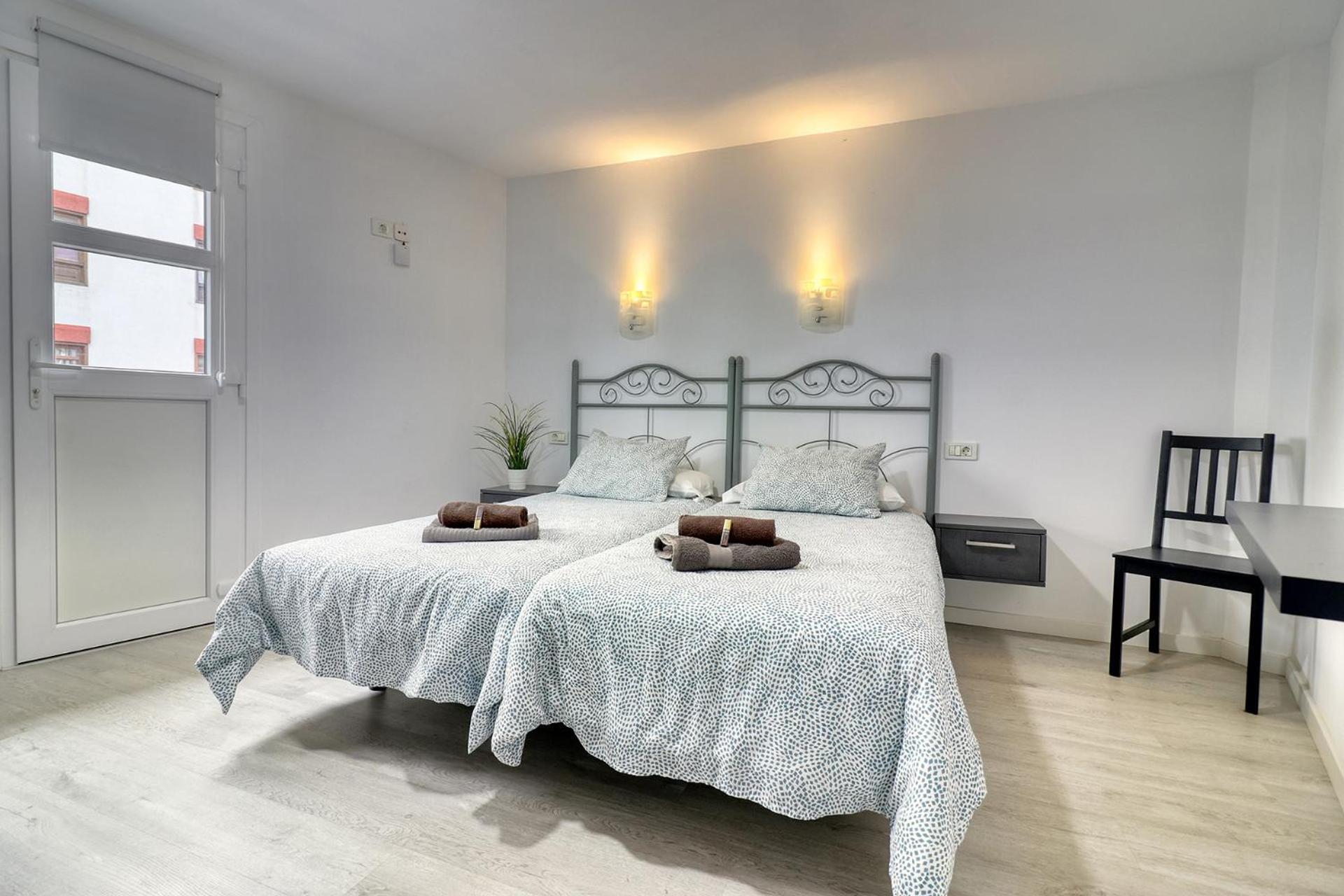 Central Modern Apartment With Private Parking & Ocean View & Coffee Corner 伊科德·德·洛斯·维诺斯 外观 照片